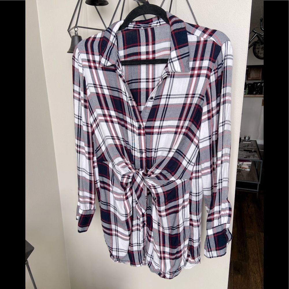 EUC | Unique Tie-Front Button Down Plaid Shirt​